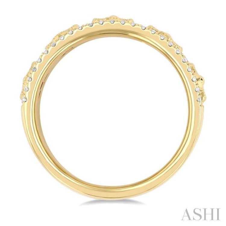 5/8 Ctw Clover Motif Round Cut Diamond Wide Fashion Band in 14K Yellow Gold