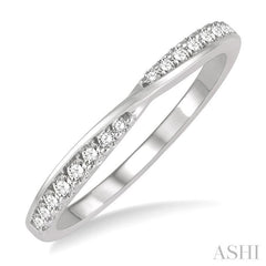 1/5 Ctw Crossover Round Cut Diamond Wedding Band in 14K White Gold