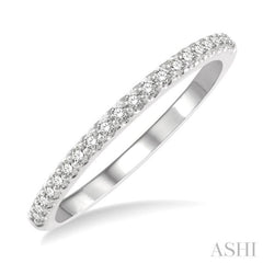 1/5 Ctw Round Cut Diamond Wedding Band in 14K White Gold