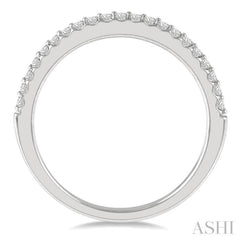 1/5 Ctw Round Cut Diamond Wedding Band in 14K White Gold