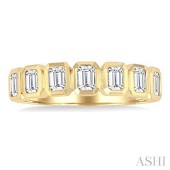 1 Ctw 7 Stone Bezel Set Emerald Cut Diamond Fashion Band in 14K Yellow Gold