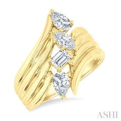 1 Ctw Open Bypass Ribbed Shank Mixed Diamond Cut Fashion Ring in 14K Yellow Gold