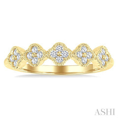 1/4 Ctw Clover Motif Round Cut Diamond Fashion Ring in 14K Yellow Gold