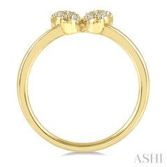 1/6 Ctw Butterfly Motif Round Cut Diamond Petite Fashion Ring in 10K Yellow Gold