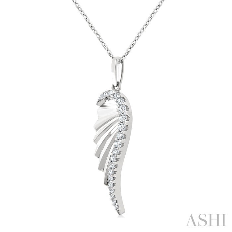 1/5 Ctw Fluted Texture Angel Wing Round Cut Diamond Pirouette Fashion Pendant With Chain in 14K White Gold