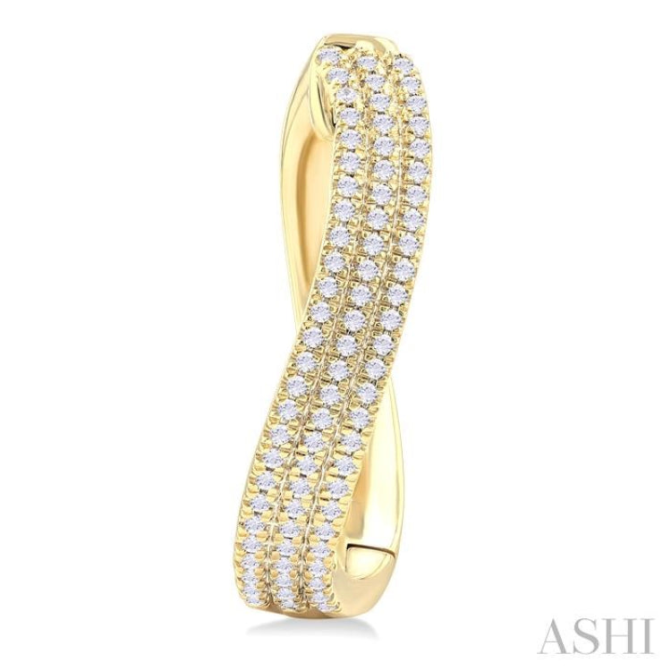 1/2 Ctw Curvy Triple Row Round Cut Diamond Fashion Earring in 10K Yellow Gold