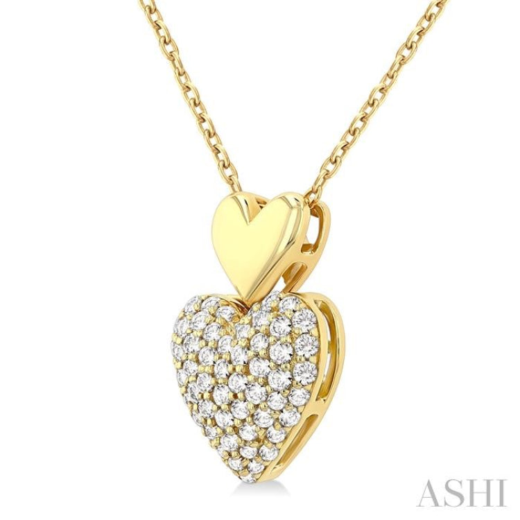 1/4 Ctw Heart Shape Pave Set Round Cut Diamond Fashion Pendant With Chain in 10K Yellow Gold