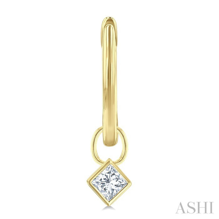 1/3 Ctw Bezel Set Princess Cut Diamond Huggie Earrings in 14K Yellow Gold