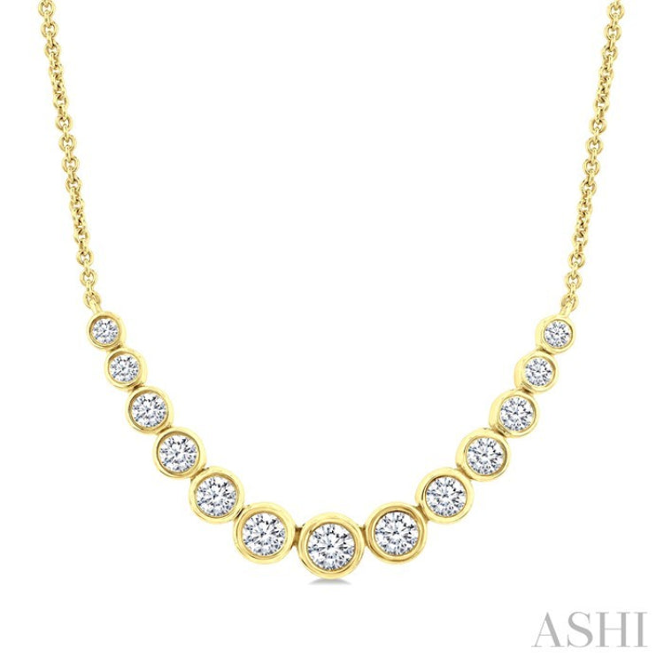 1 Ctw Graduated Bezel Set Round Cut Diamond Smile Necklace in 14K Yellow Gold