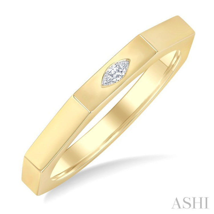 1/20 Ctw Marquise Cut Diamond Signet Ring in 14K Yellow Gold