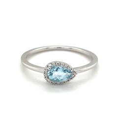 Diamond and Aquamarine Ring